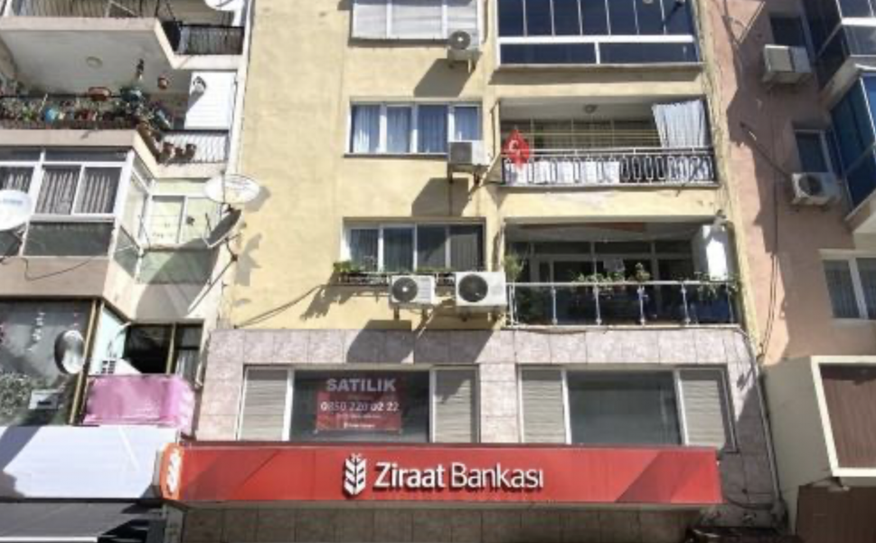 İzmir'de dükkan sahibi olmak çok kolay: Bayraklı'nın göbeğinde bu fiyata bulamazsınız